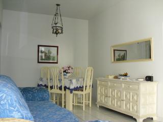 Guaruj&aacute;: Pitangueiras Cal&ccedil;ad&atilde;o 2