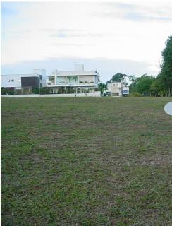 Balne&aacute;rio Cambori&uacute;: Terreno na Praia Brava 4