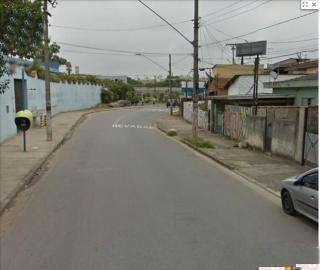 Santo André: Casa assobradada com sacada 2 dormitórios,2wc,2 vaga garagem 3