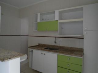 Praia Grande: Apto no Forte c/ 02 dorms 01 su&iacute;te 2