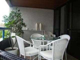 Salvador: 04 su&iacute;tes - Rio Vermelho - AP0374 4