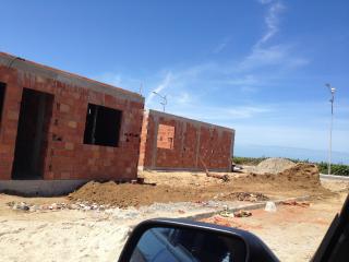 Cabo Frio: casas de 1ª locação de frente para o mar  na quadra da praia 9