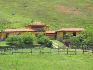 Cachoeiras de Macacu: fazendas em Guapimirim  1