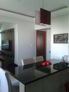 Uberlândia: Apto. montado, 2/4 (1 suite), 3º andar, prox. UFU Sta. Mônica – Cod 310  2