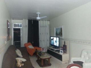 Rio de Janeiro: Magnifico Apt&ordm; sal&atilde;o dois amb. 2 Quartos sendo um suite Vila da penha 2