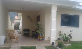 Maric&aacute;: Excelente casa em Condom&iacute;nio 2