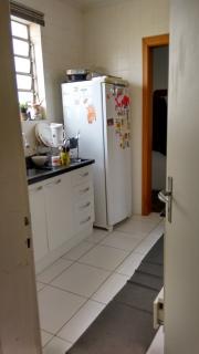 Porto Alegre: Apartamento 2 dormit&oacute;rios c/depend&ecirc;ncia empregada garagem 5