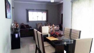 Uberl&acirc;ndia: Casa com &frac34; (2suites), quiosque com churrasqueira. 2