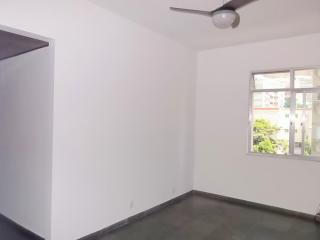 Rio de Janeiro: Excelente apartamento na Lagoa de 78m2, 2 quartos, depend&ecirc;ncia completa, pr&oacute;ximo ao Metr&ocirc; 4