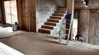 Aruj&aacute;: Linda Casa Nova Triplex 3Su&iacute;tes Cond ArujazinhoIV 12