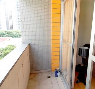 Curitiba: Rua calma - Apartamento de &oacute;timo padr&atilde;o - 2 garagens 12