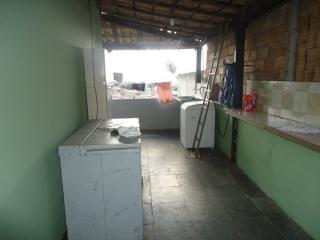 Betim: Casa 03 Quartos e Lojas 12