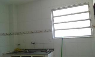 S&atilde;o Gon&ccedil;alo: Apto no Fonseca 2 quartos com depend&ecirc;ncia e garagem 9