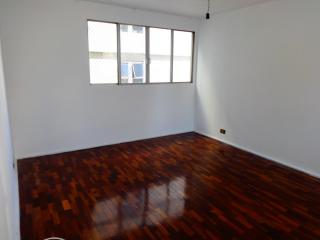 S&atilde;o Paulo: Apartamento no oitavo andar com 2 dormit&oacute;rios. 3