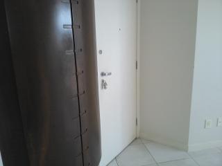 Florian&oacute;polis: COBERTURA DUPLEX - 2 GAR. - 2 SU&Iacute;TES + 2 DORM. 18