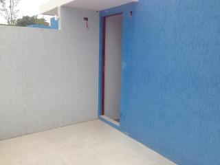 Nova Igua&ccedil;u: Excelente Triplex em Nova Igua&ccedil;u com Terra&ccedil;o 13