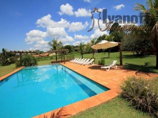 S&atilde;o Paulo: Casa de Revista com vista para represa, luxuosa propriedade em condom&iacute;nio fechado. Confira! 21