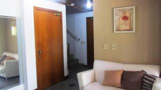 Porto Alegre: Apartamento  2 dormit&oacute;rios, 60m&sup2; priv. 1 box, 10