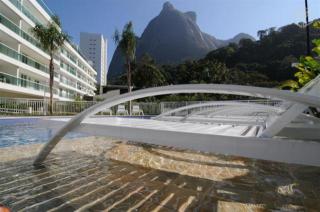 Rio de Janeiro: Apt,Cobts. e Casa no Golf Village 7