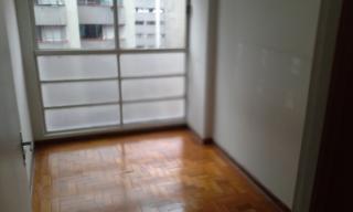 São Paulo: Ap 02 dorms com 55m úteis -Prox terminaql Bandeira e metro Anhangabau 7