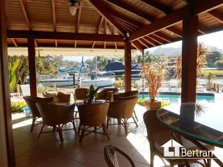 Angra dos Reis: Casa a venda, de Canal, Cond. Bracuhy, Angra dos Reis - RJ 1