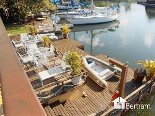 Angra dos Reis: Casa a venda, de Canal, Cond. Bracuhy, Angra dos Reis - RJ 21