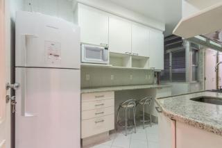 Rio de Janeiro: PORTEIRA FECHADA, Cobertura Linear com 190 m de &aacute;rea edificada, 12 andar, desocupada, toda reformada. 8