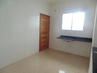 Peruíbe: Linda Casa 02 Dormitórios, Amplo espaço para lazer e piscina 12