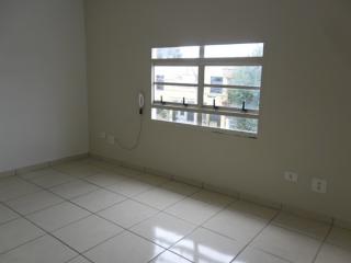 Guarulhos: GALP&Atilde;O 910 M&sup2; TER 1.200 M&sup2; TRIFZ. 99 KWA DOCA PQ. JUREMA GUARULHOS SP LOC $ 10 MIL 6