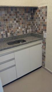 Teres&oacute;polis: Apartamento no Alto 1