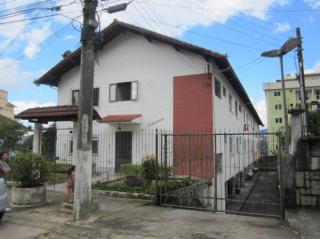 Teres&oacute;polis: Apartamento no Alto 3