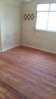 Teres&oacute;polis: Apartamento no Alto 6