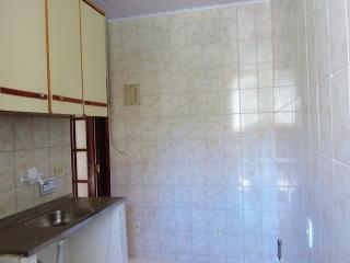 Teres&oacute;polis: Apartamento 2 quartos no Alto 3