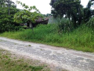 Itapoá: Terreno segunda quadra mar em Itapoá SC. 2