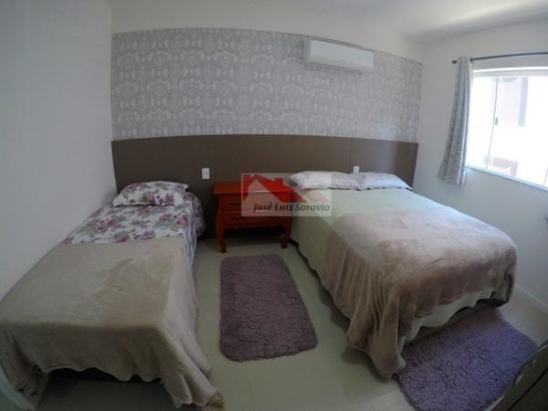 Bombinhas: Excelente apartamento, novo, para 6 pessoas, com piscina, pr&oacute;ximos dos com&eacute;rcios! 21