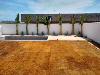 Itanha&eacute;m: Casa com piscina e churrasqueira, LOTE INTEIRO, financiamento direto com o construtor 2