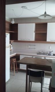 Florianópolis: Apartamento Mobiliado 3 dormitórios sendo 2 suítes 2 vagas de garagem 23