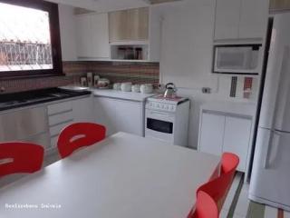 Curitiba: Casa para Loca&ccedil;&atilde;o Semin&aacute;rio 1