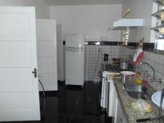 Petr&oacute;polis: Petr&oacute;polis Castelanea Resid&ecirc;ncia linear com 3 dormit&oacute;rios e garagem 8