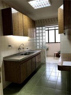 Santos: Apartamento  Pitangueira 5