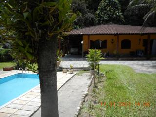 Guapimirim: Ch&aacute;cara com &aacute;gua corrente passando no Terreno 1