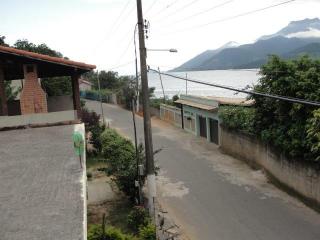 Rio de Janeiro: Vendo na Av: Litorânea em Mangaratiba 6