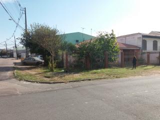 Curitiba: Terreno com 333,67 m² duas Frentes 3