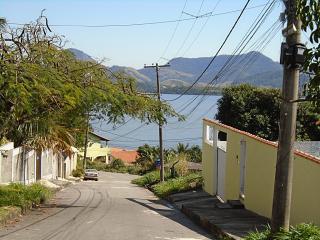 Maric&aacute;: Ara&ccedil;atiba, Marica, Terreno 360 m&sup2; com Vista Panor&acirc;mica da Lagoa do bairro, perto do DECK. 3
