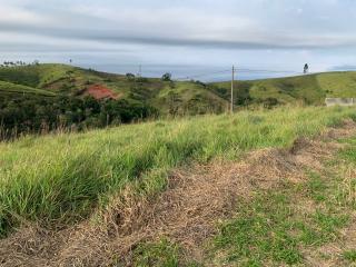 Aruj&aacute;: Terreno 700m&sup2; com &aacute;rea rural 1