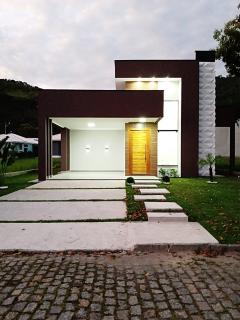 Maric&aacute;: Casa em Condom&iacute;nio com 3 Quartos (sendo 1 Su&iacute;te), Condom&iacute;nio com Piscina, &Aacute;rea Gourmet, Campo de Futebol e PlayGround. 1