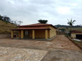 Poços de Caldas: Fazenda à venda no Município de Caconde SP. 3