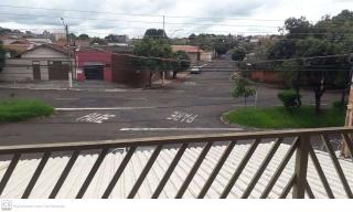 Ribeirão Preto: Vendo Lindo Sobrado com salão comercial no Térreo 13