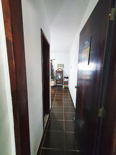 Maric&aacute;: Casa Frente Praia com 5 Quartos (sendo 1 Su&iacute;te), Sal&atilde;o 2 Ambientes, Mezanino em Maric&aacute;. 7