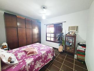 Maric&aacute;: Casa Frente Praia com 5 Quartos (sendo 1 Su&iacute;te), Sal&atilde;o 2 Ambientes, Mezanino em Maric&aacute;. 8